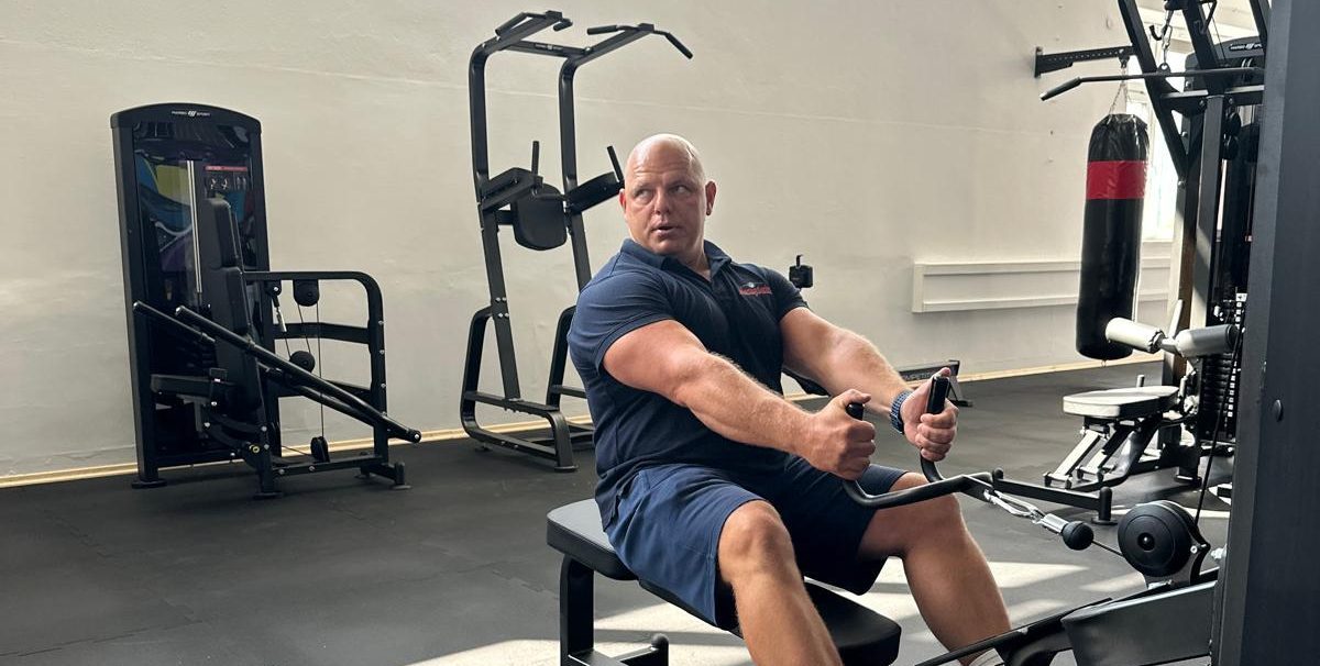 Strongman Tomasz Kowal na inauguracji w Korzennej